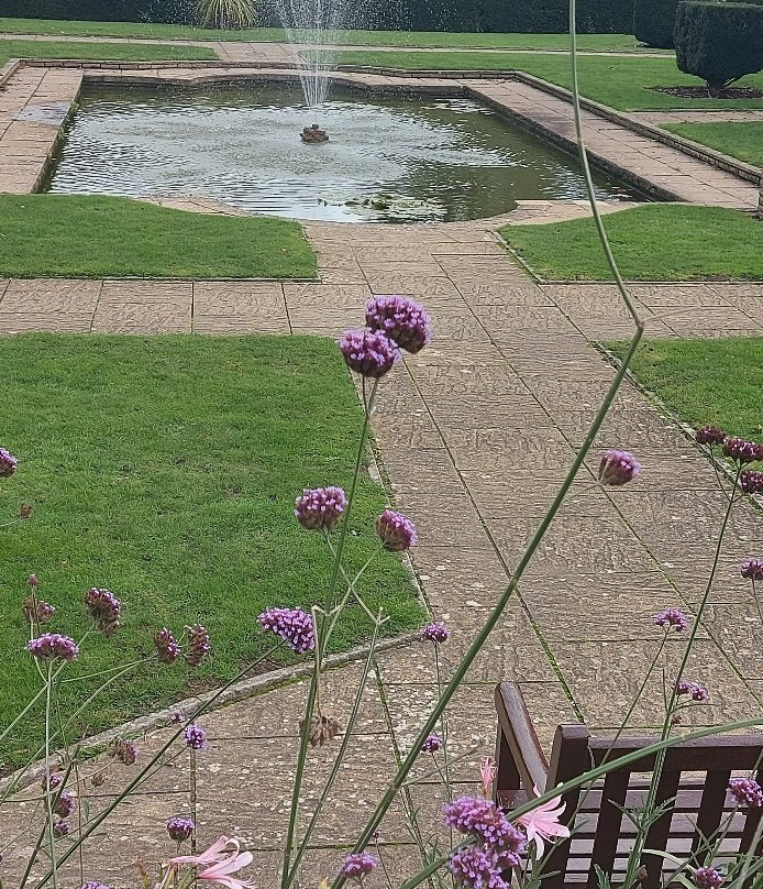 Kingsnorth Gardens-福克斯通必去景点