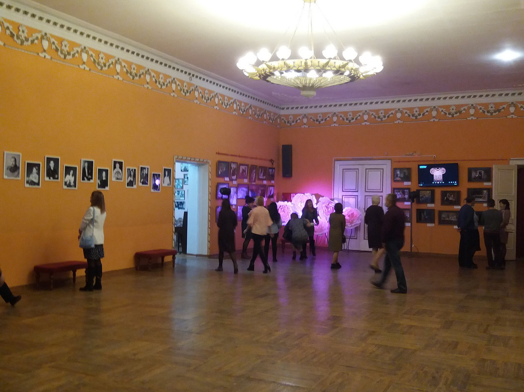 Shadrinsk Drama Theater景点图片