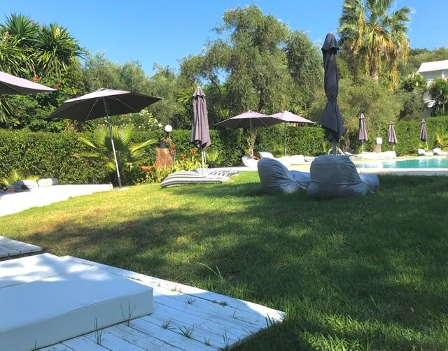 Mr & Mrs White Corfu Couples Retreat主图