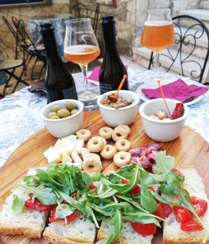 bar piazza Roma-佩斯基奇必去景点