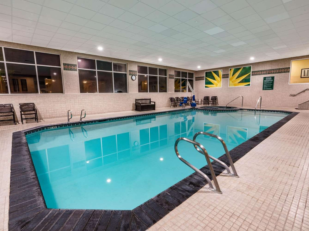 拉科恩塔艾达荷福尔斯旅馆和套房酒店主图