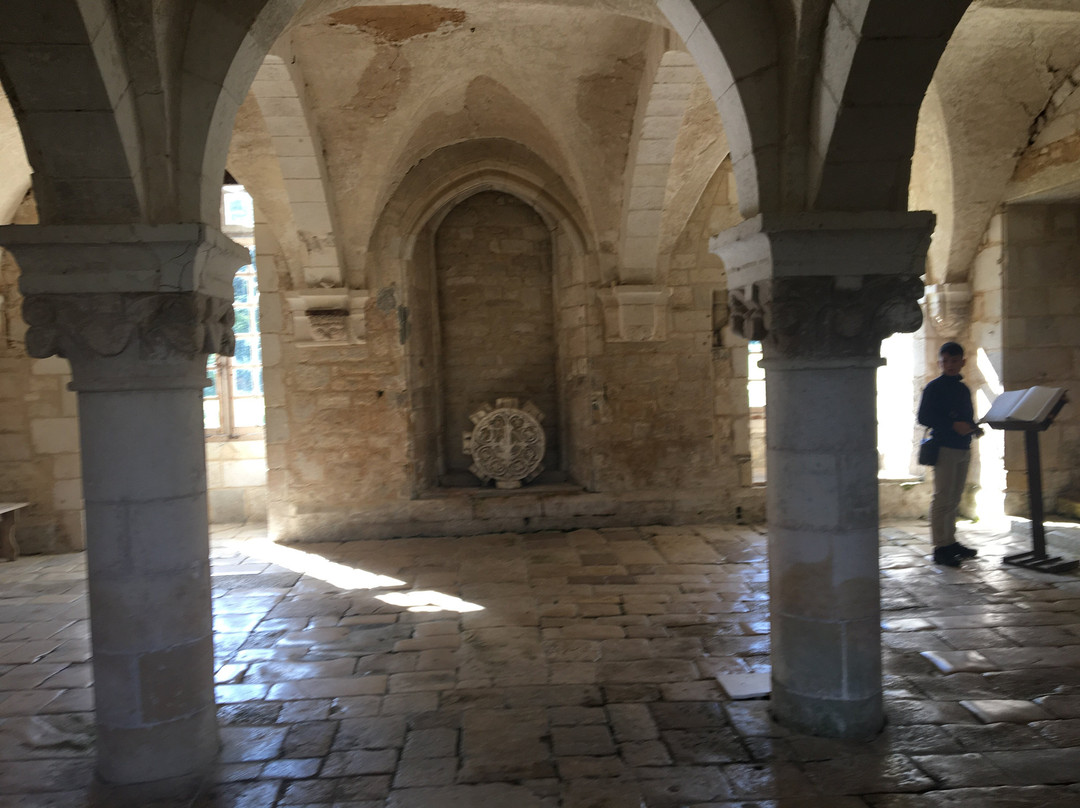 Abbaye Royale de La Réau-Saint-Martin-l'Ars必去景点