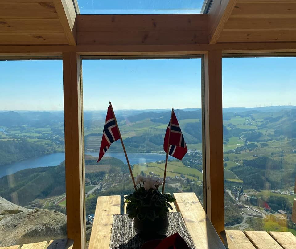 Storafjellet gapahuk景点图片