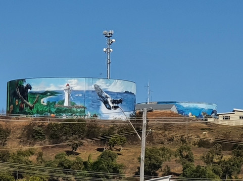 Watertank Murals-博恩必去景点