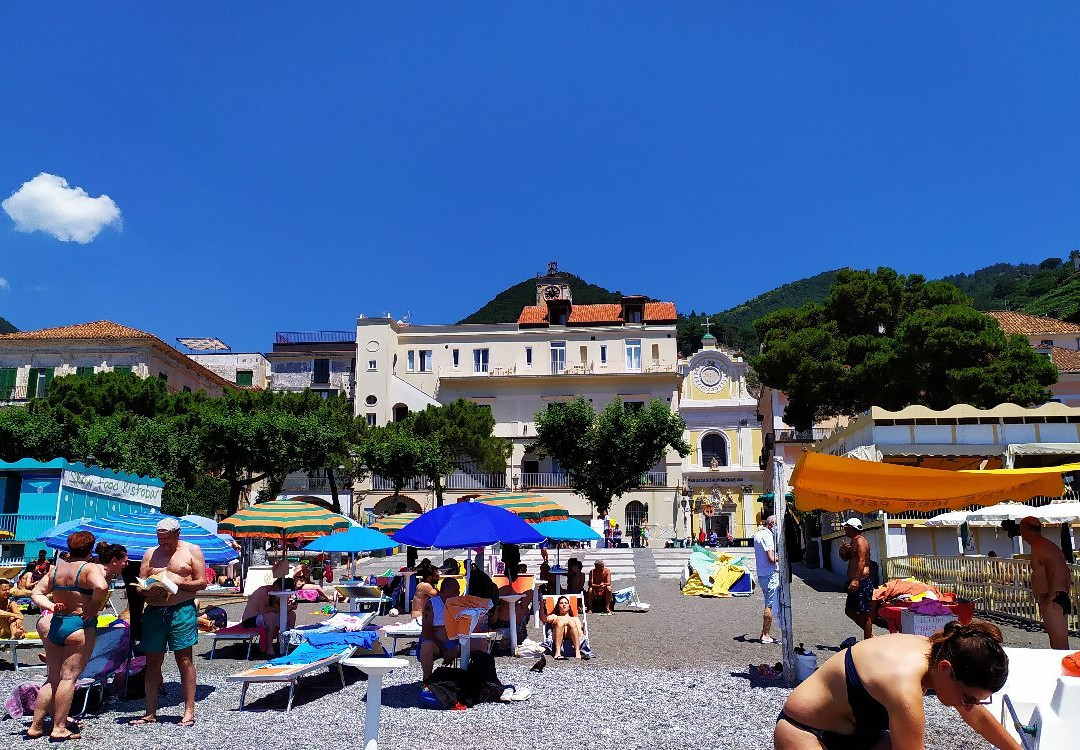 Spiaggia Di Minori-米诺利必去景点