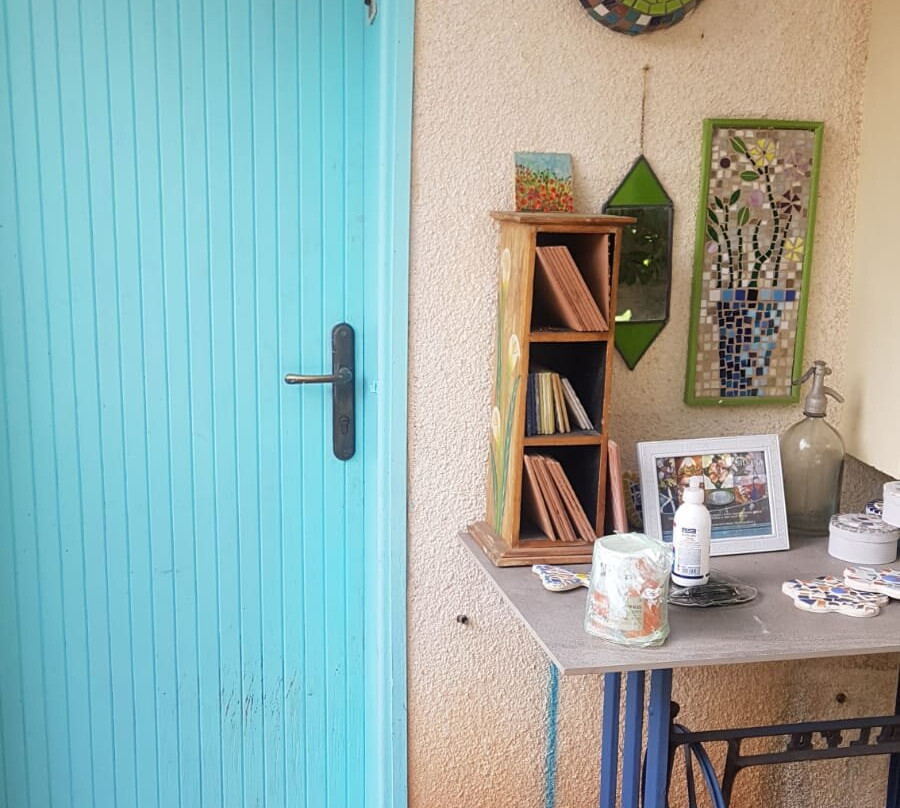 Silvina Designs Mosaic Fusing Stained glass Workshops & Gallery-Binyamina必去景点