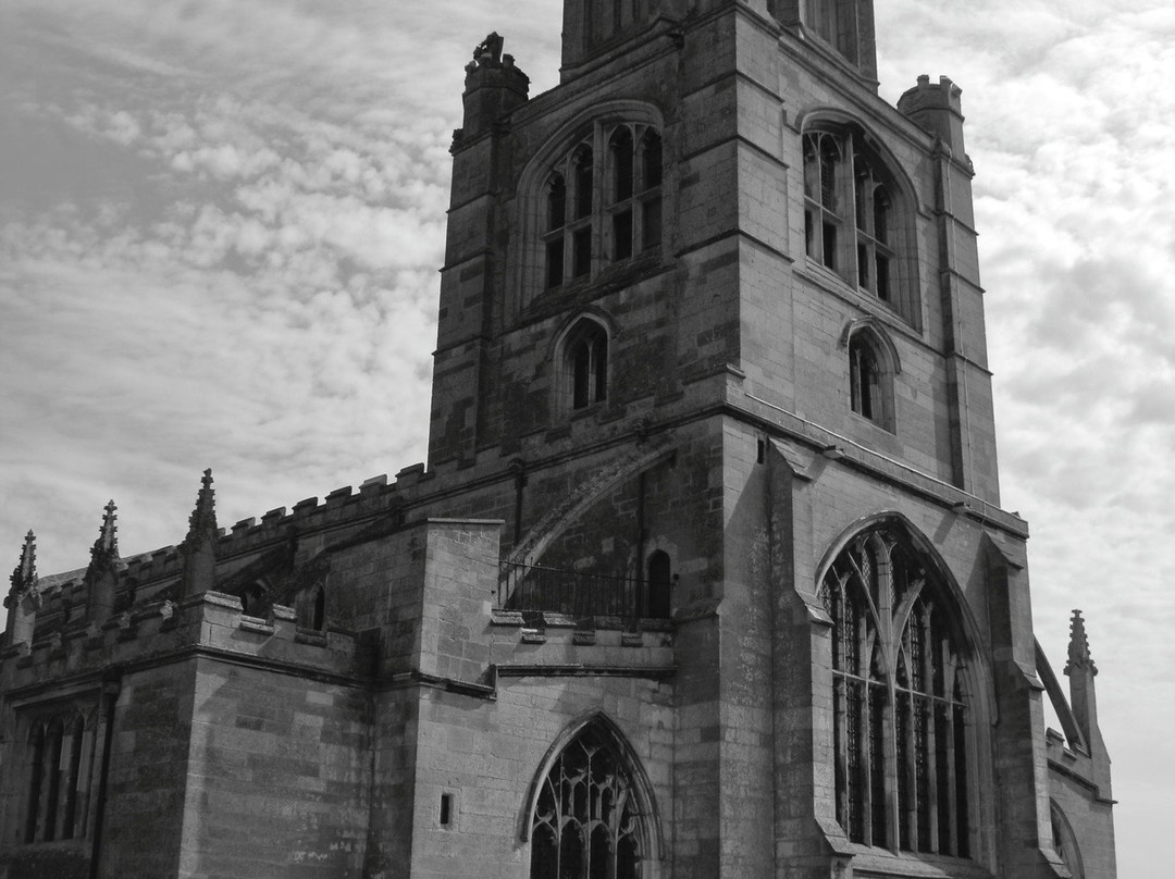 St Mary the Virgin and All Saints Church景点图片