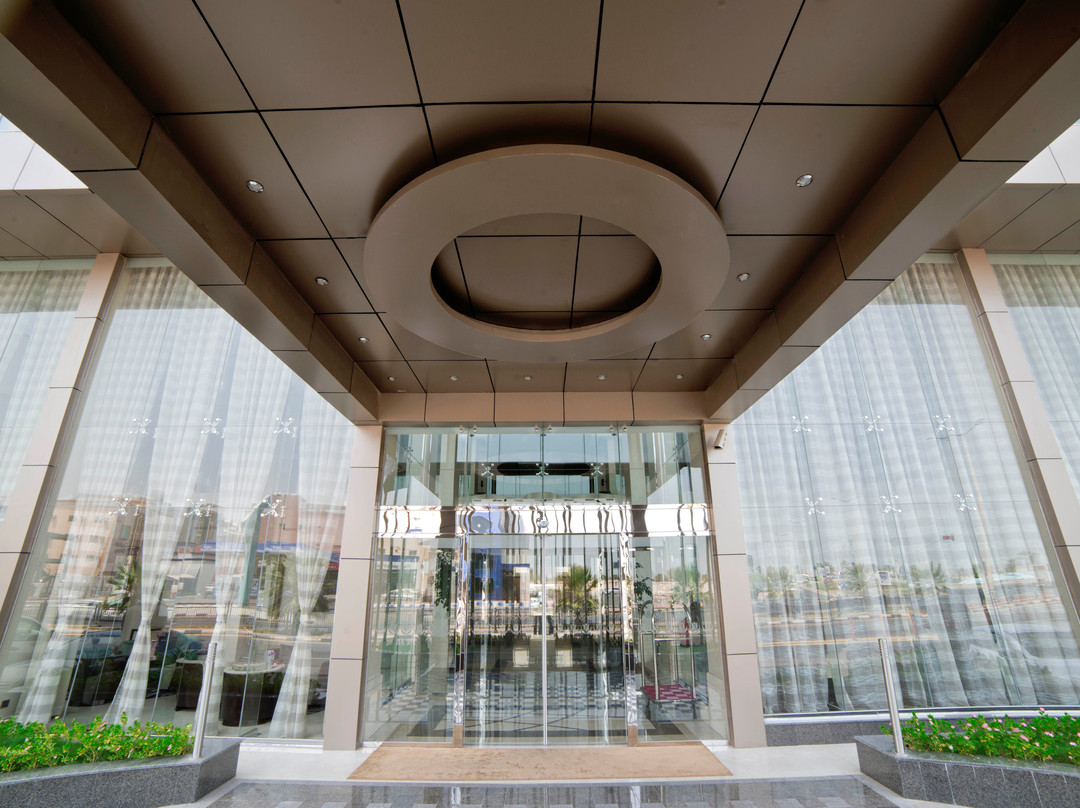 Golden Tulip Dammam Corniche Hotel主图