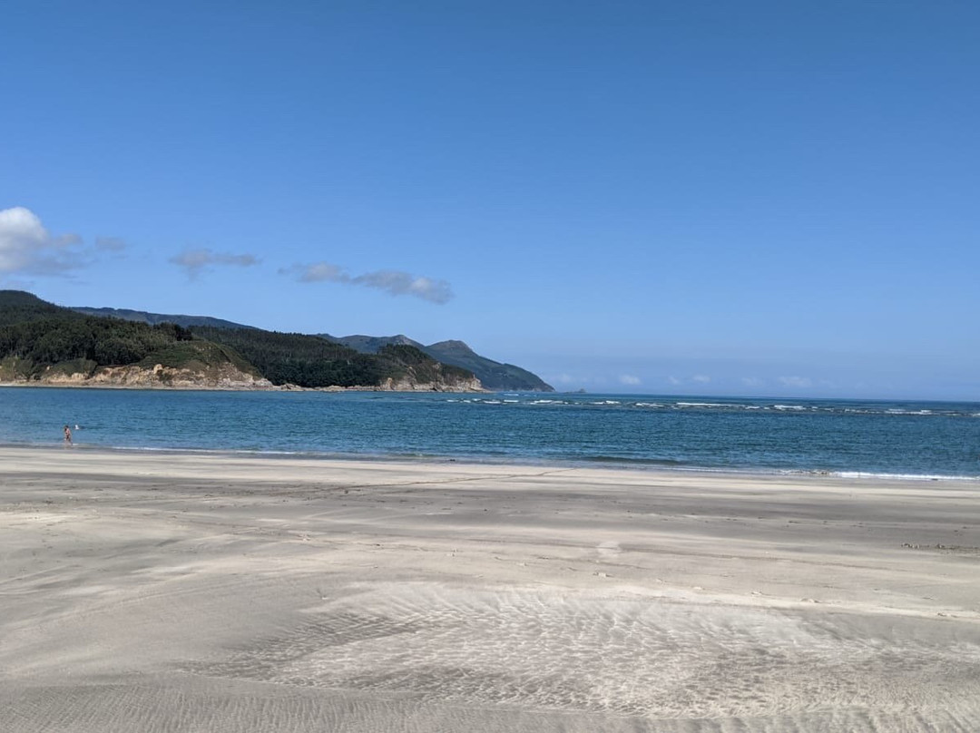 Praia de Morouzos景点图片
