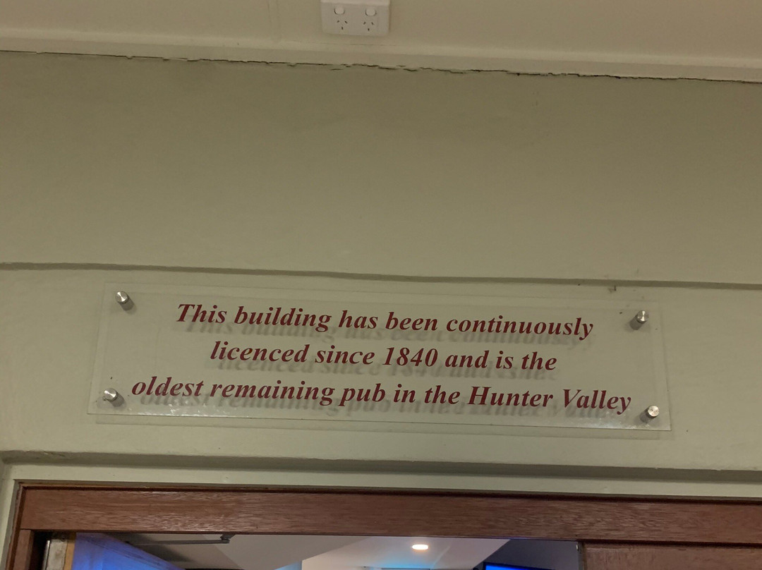 The Victoria Hotel Bar & Bistro