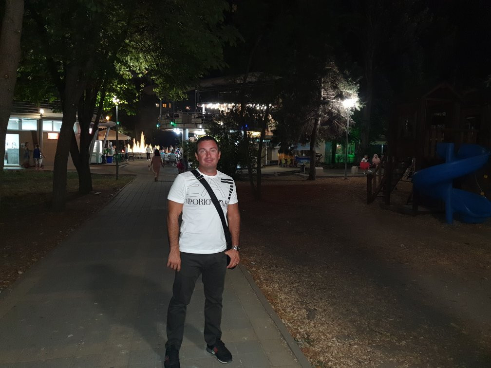 Park of the 30th Anniversary of the Victory景点图片