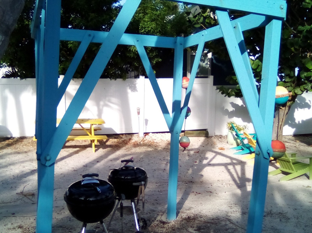 Seafarer Resort and Beach主图