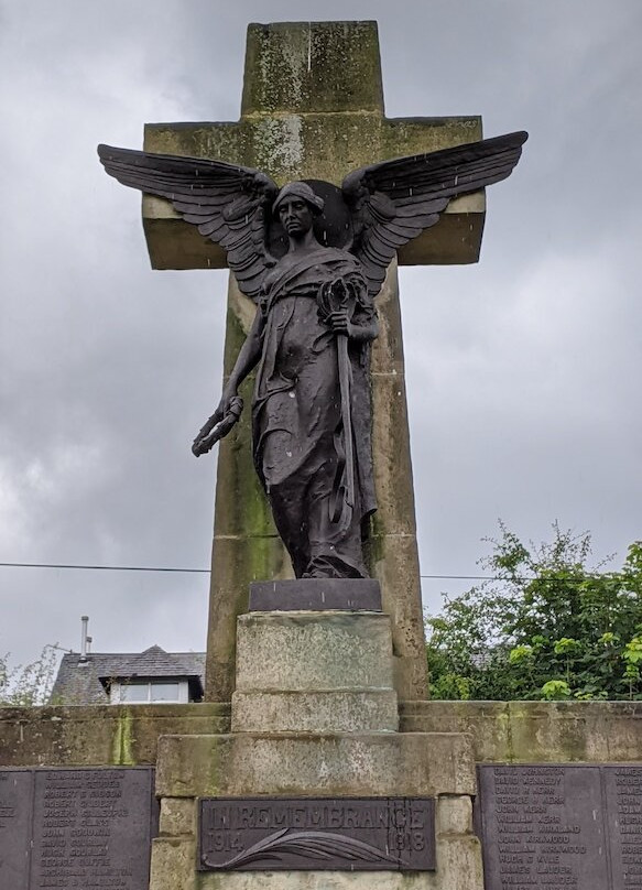 Dalry War Memorial-Dalry必去景点