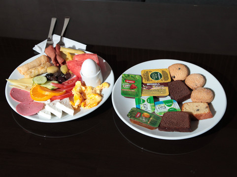 梅利塔酒店主图