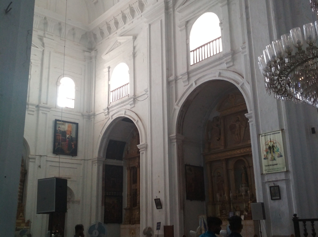 圣卡塔琳娜教堂-巴拿吉必去景点