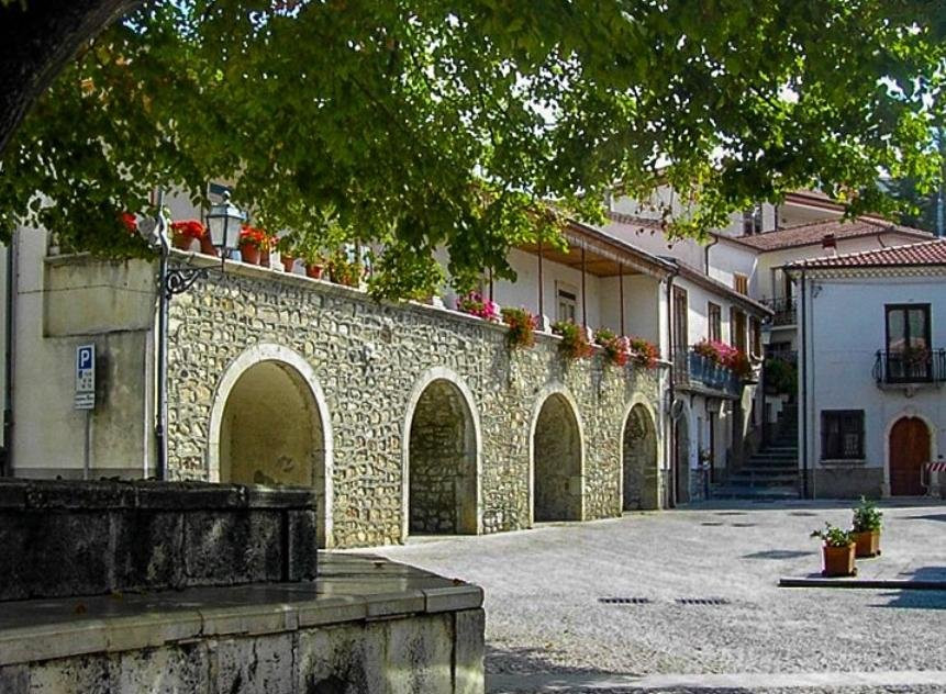 Castel Baronia酒店住宿-B&B Ca RosannA