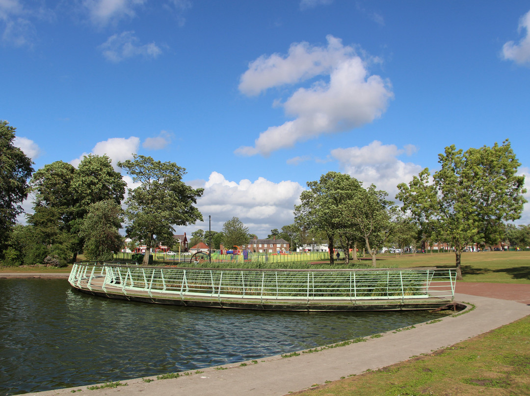 Victoria Park cycling there-威德尼斯必去景点