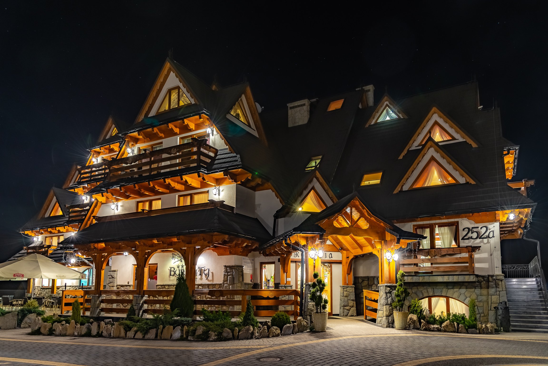 Hotel Burkaty-官方
