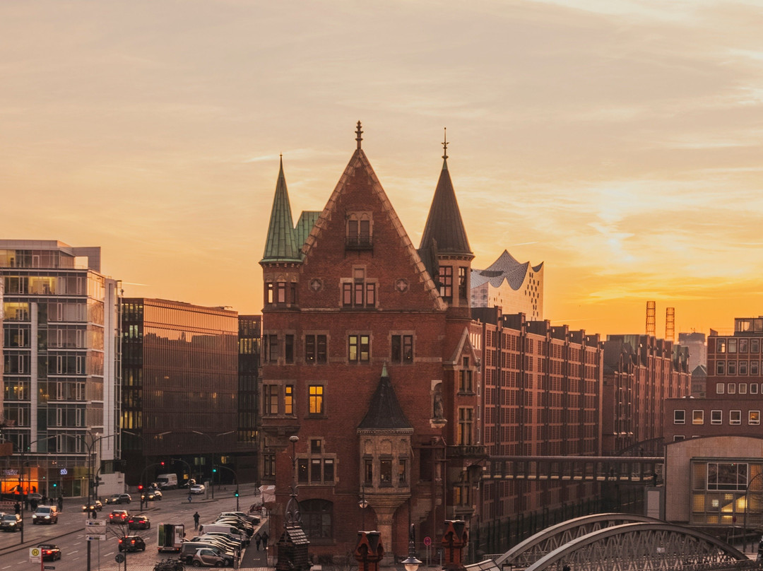 Europe Journey - Private Sightseeing Transfers and Day Tours-汉堡必去景点