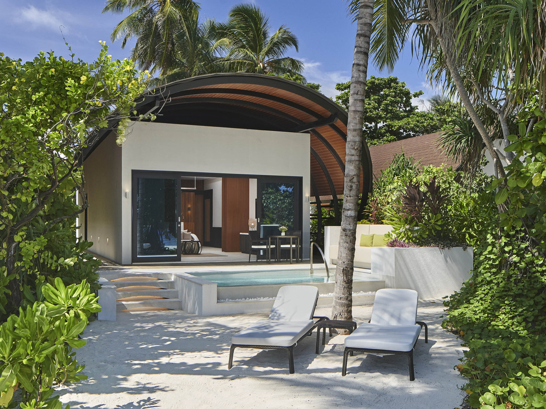 The Westin Maldives Miriandhoo Resort主图