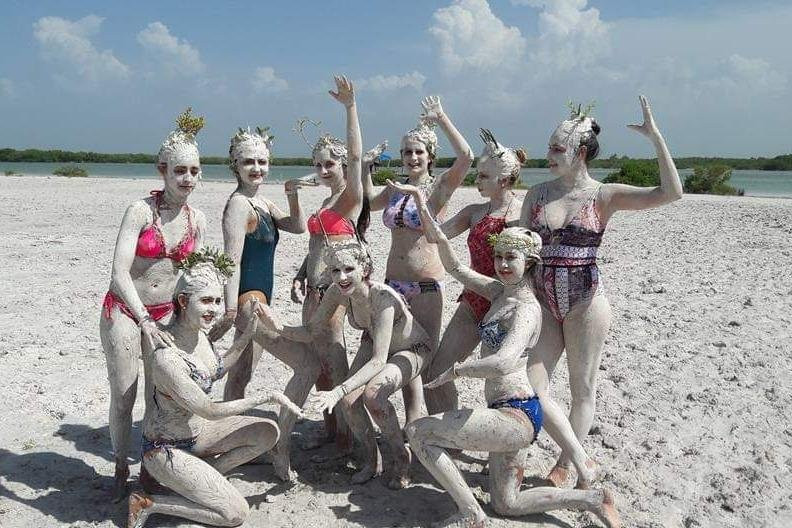 Transporte y Tours Viajes Crismatour-梅里达必去景点