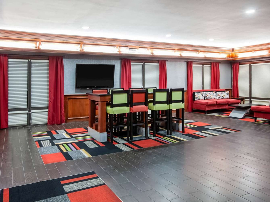 Days Inn & Suites by Wyndham Tyler主图