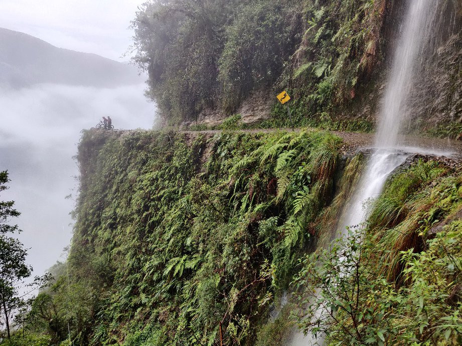 Enhance Biking-拉巴斯必去景点