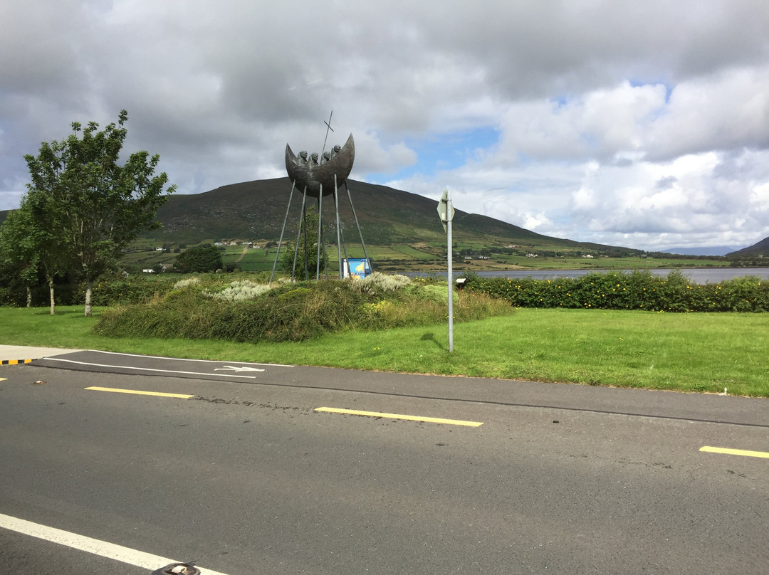 Skellig Monks Sculpture-Cahersiveen必去景点
