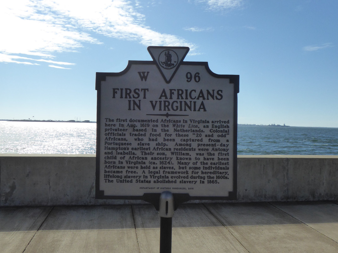 Fort Monroe National Monument-汉普顿必去景点