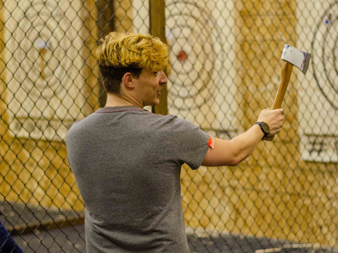 Urban Axe Throwing-高贵林港必去景点