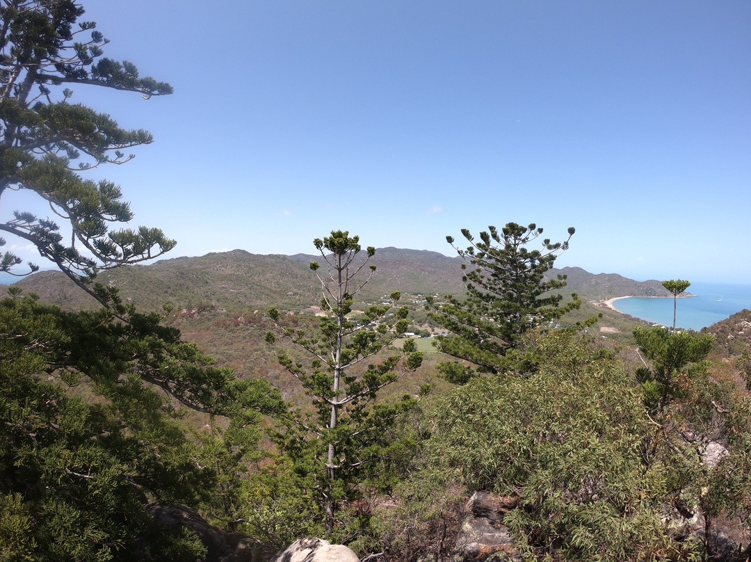 阿卡帝海滩客房酒店主图