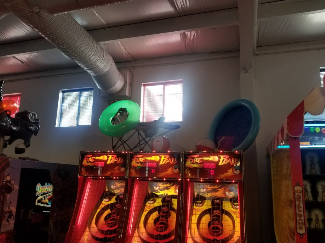 Duffy's Fun Center-布鲁克斯必去景点