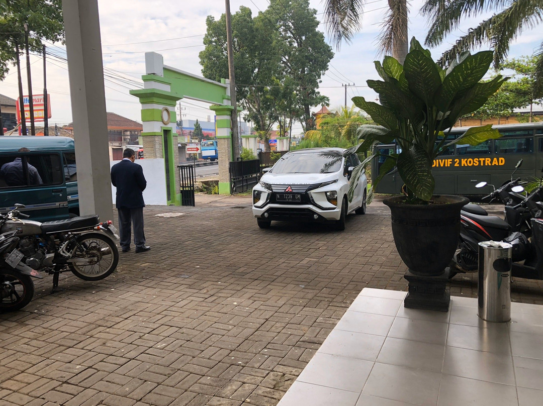 OYO 3803 Hotel Wonojati Syariah Malang主图