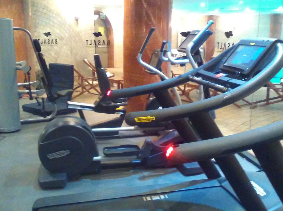 盖海滩酒店主图