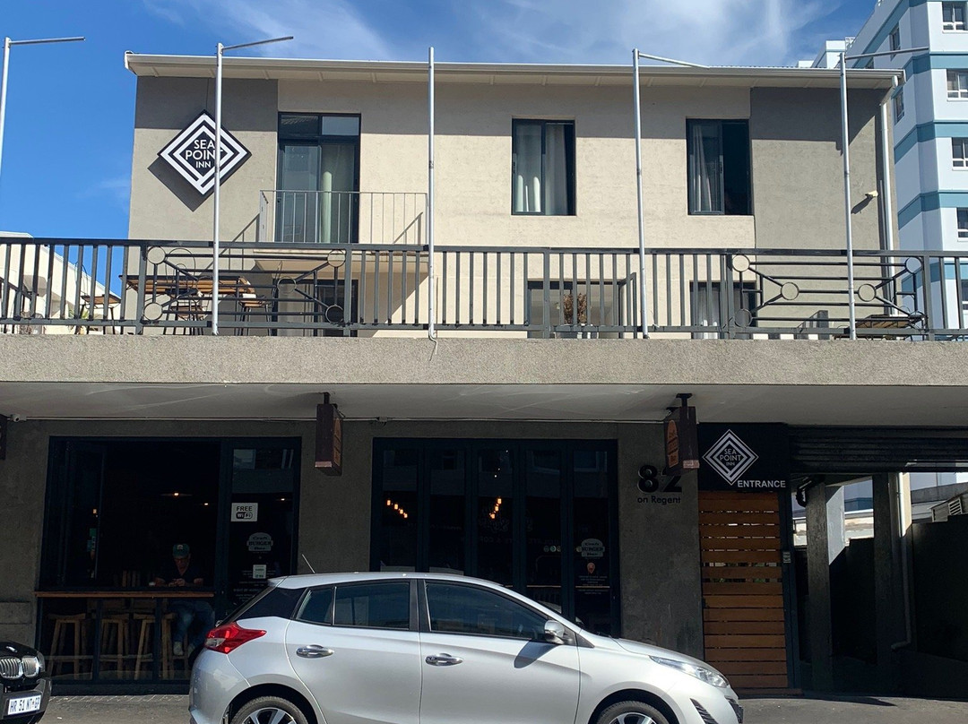 Sea Point Inn主图