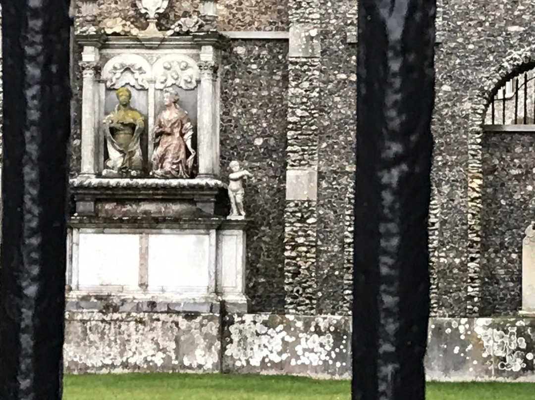 The Dashwood Mausoleum-Ibstone必去景点