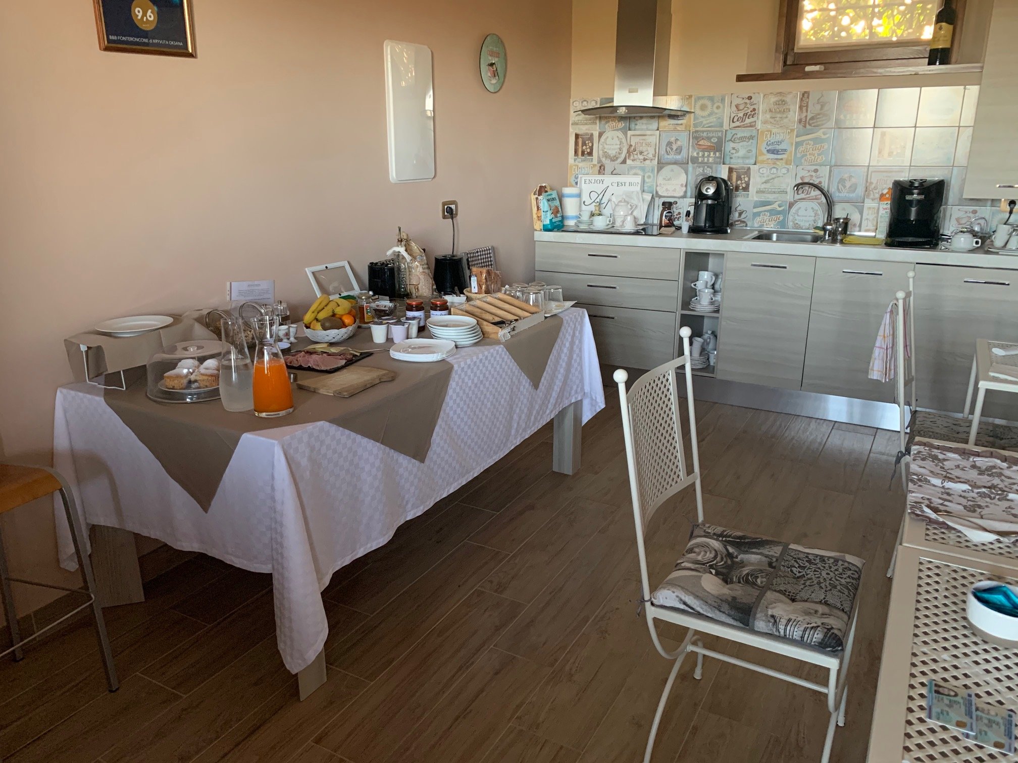B&B Fonteroncone Di Kryvuta Oksana-餐饮