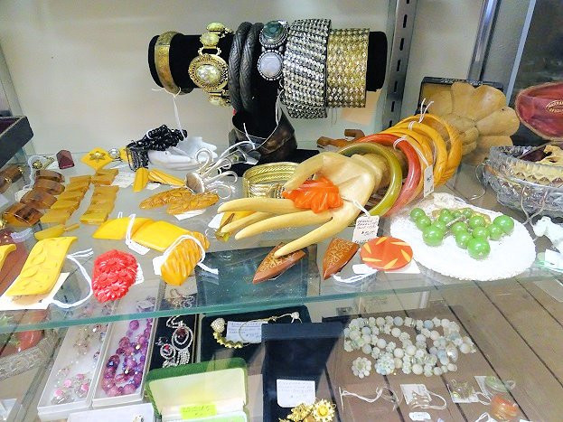 Millbrook Antique Center-Millbrook必去景点