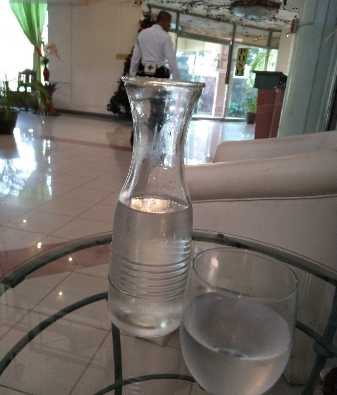 艾姆睿皇家酒店主图