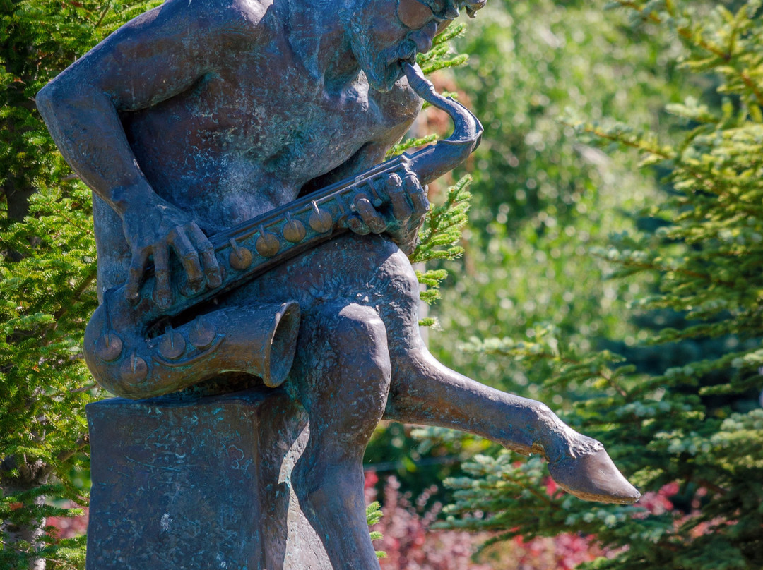 Sculpture Park Legenda-Ramzay必去景点