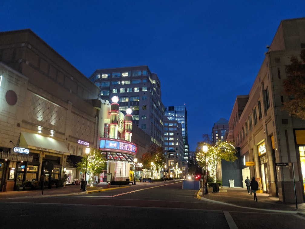 Reston Town Center景点图片