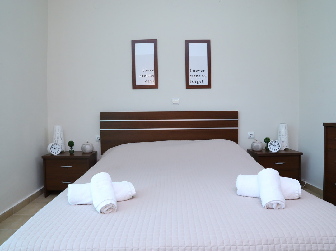 Angel Luxury Apartments主图