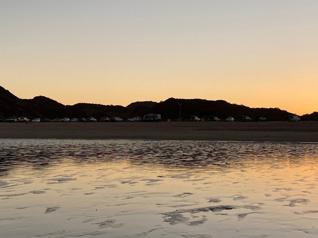 Staircase To The Moon-卡拉萨必去景点