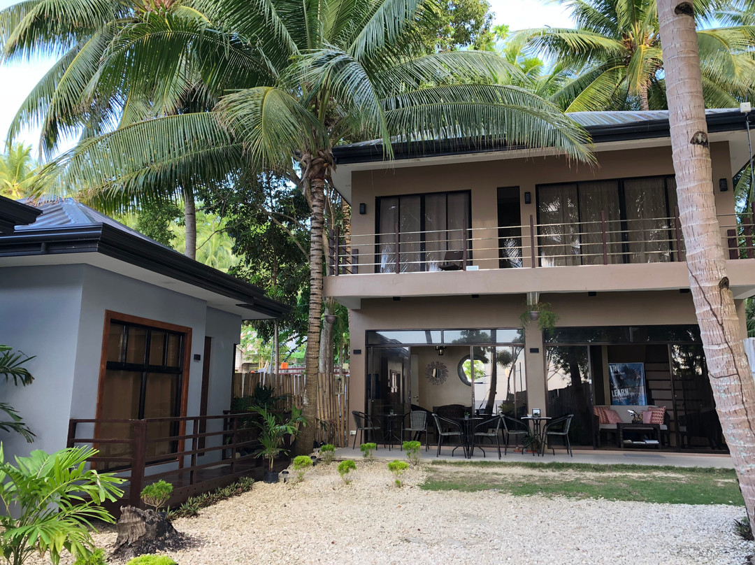 Southseas Beach Resort And Dive Center