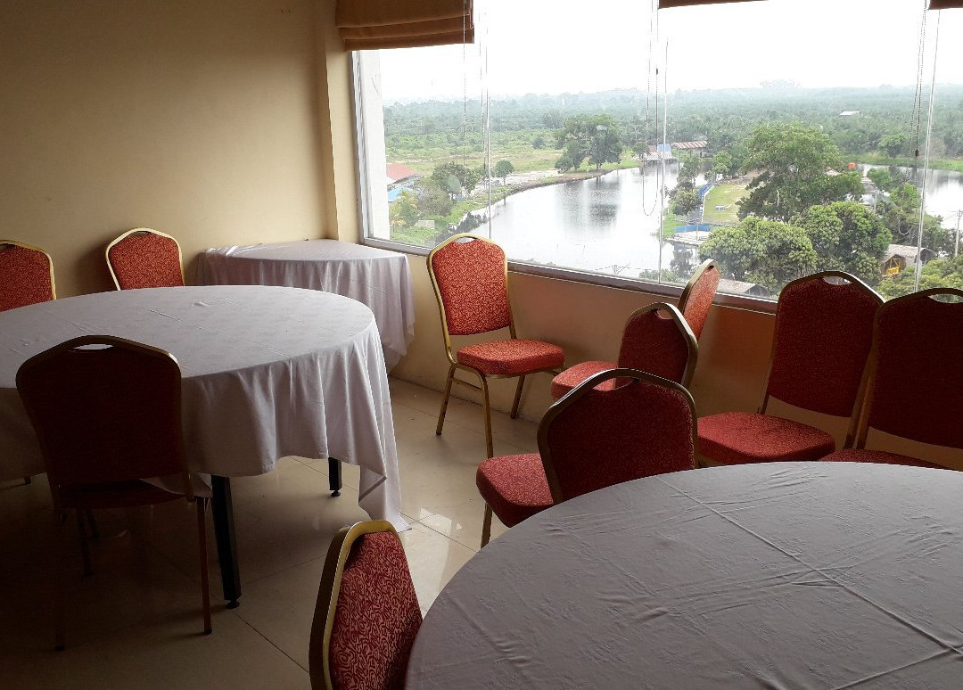 Kampung Wisata Tigadara Hotel & Resort主图