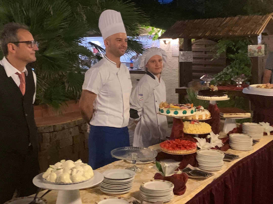 维纳德马尔皮内塔酒店主图