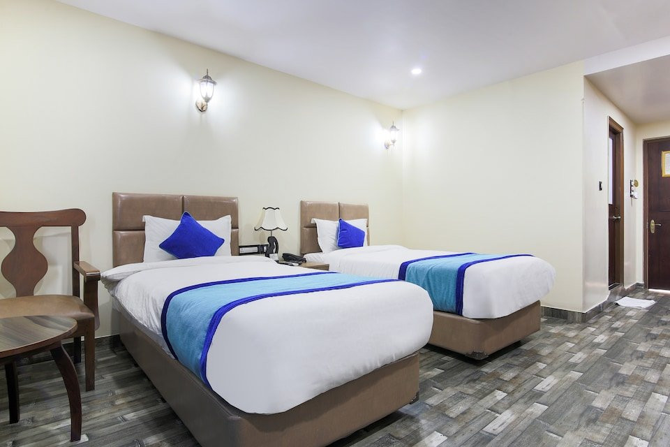 Hotel Holiday Home主图
