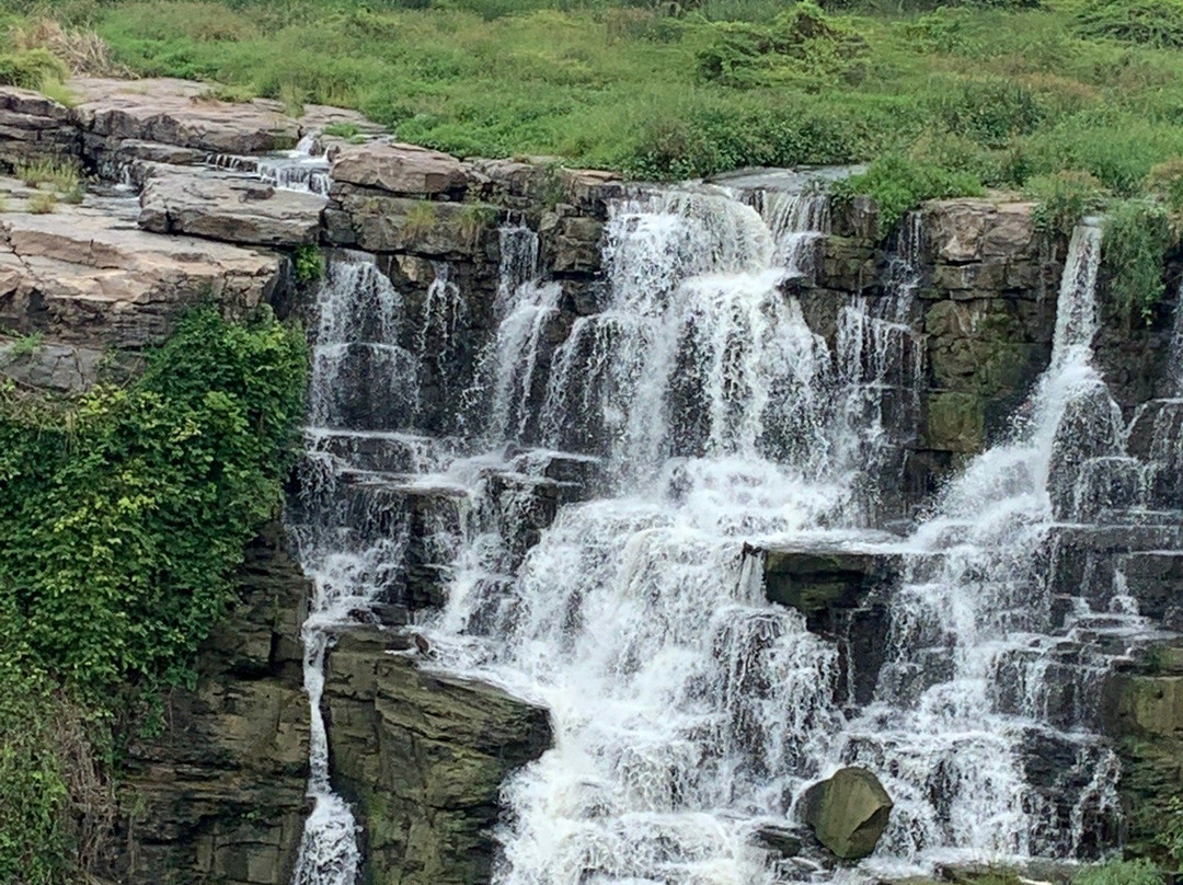 Ethipothala Falls景点图片