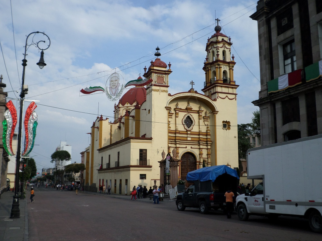 Iglesia de la Santa Veracruz景点图片