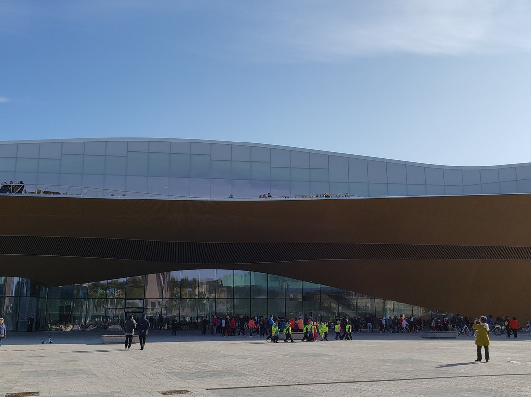 Happy eBikers-赫尔辛基必去景点